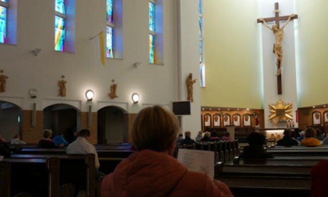 Frekwencja w polskich kościołach niepokojąco spadła. Od lat nie było tak pusto, a COBOS twierdzi, że to nie z powodu koronawirusa. Co się stało