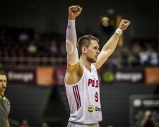 Wielkie brawa dla Ponitki! Polski koszykarz zagrał wielkie zawody w Eurolidze, niespodziewane zwycięstwo jego ekipy