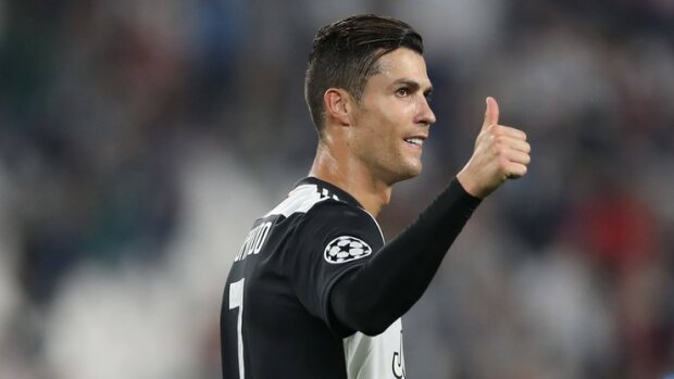 Piłka nożna: Filmik z Cristiano Ronaldo podbija Internet