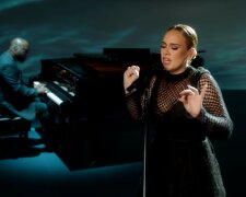 źródło: YouTube/ Adele - Easy On Me (Live at the NRJ Awards 2021)