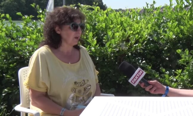 Eleni/ screen youtube