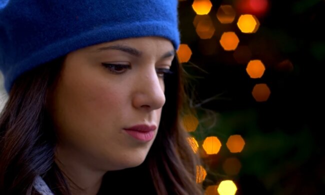 Kobieta/YouTube @Ploteczki