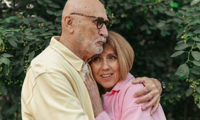 Z życia wzięte. "Dziadek na starość związał się z nową kobietą": Obawiam się, że jej intencje nie są tak czyste, jak się wydaje