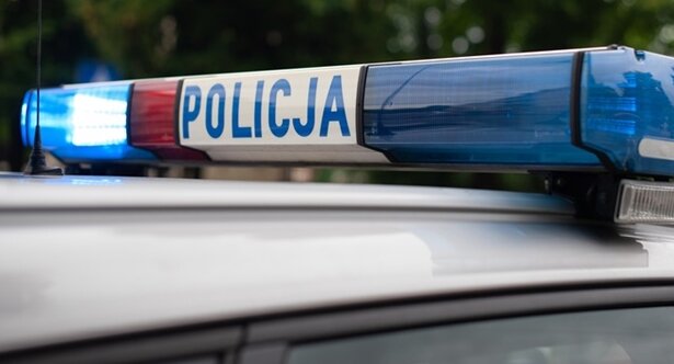 Ukradziono figurkę z grobu chłopca. Źródło: rdc.pl