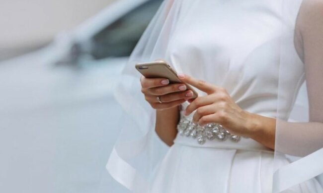 Panna młoda zrobiła wrażenie na gościach przemówieniem na własnym weselu. Goście nigdy tego nie zapomną