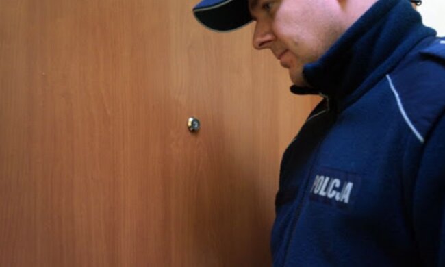 Mężczyzna ukarany mandatem. Powód? Niestosowanie się do kwarantanny