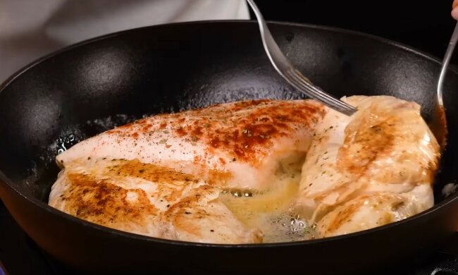 Smażenie, źródło: YouTube/Appetizing - Meat Recipes