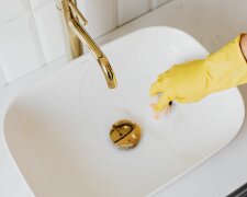 Zator w zlewie? Tak sobie z nim poradzisz/Pexels