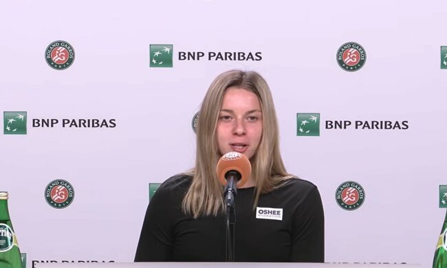 Maja Chwalińska, screen Youtube @rolandgarros