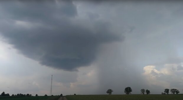 Burze nad Polską / YouTube:  Storm Chasing Poland