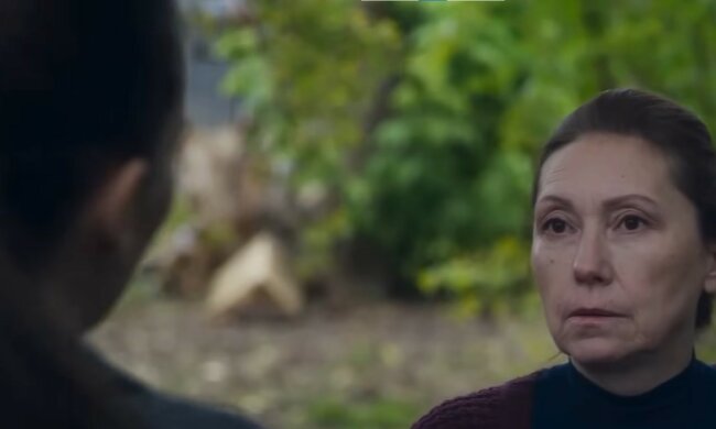 kobieta, screen Youtube @BibliotekaSerialiv