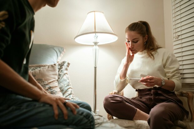 Z życia wzięte. "Wzięliśmy ślub, bo była w ciąży": Po dwóch latach miałem dość, bo koleżanki były dla niej ważniejsze niż dziecko