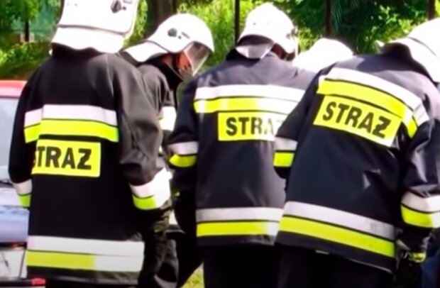 Strażacy walczą z pożarem! / YouTube