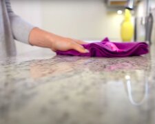Jak dobrze wytrzeć kurz? / YouTube:  Clean My Space