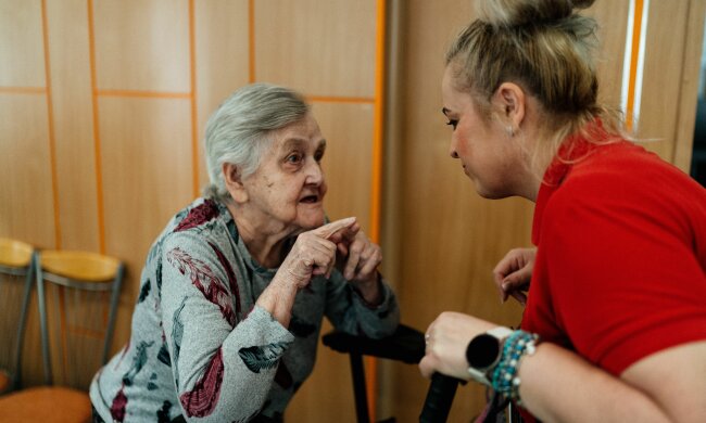Z życia wzięte. "Wysłałam matkę do domu opieki i wszyscy nazwali mnie wyrodną córką": Nikt nie znał moich powodów