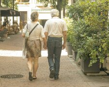 Z życia wzięte. "Patrzę, jak moja żona gaśnie z dnia na dzień": Całe siły oddaje wnukom, a o sobie już nie myśli