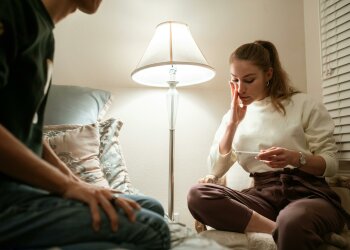 Z życia wzięte. "Wzięliśmy ślub, bo była w ciąży": Po dwóch latach miałem dość, bo koleżanki były dla niej ważniejsze niż dziecko