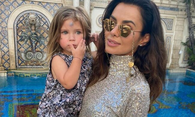 Natalia Siwiec z córką