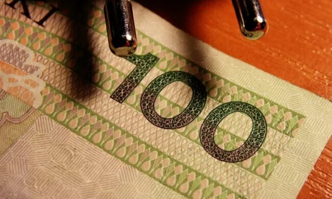 Polacy zapłacą więcej za prąd, ale państwo obiecuje dopłaty. Ile będą wynosić i kiedy można się ich spodziewać