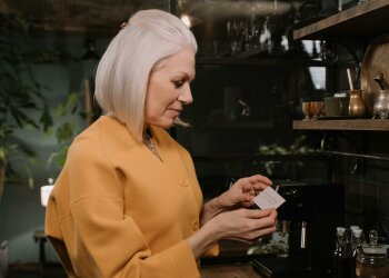 Z życia wzięte. "Zamiast wsparcia po decyzji o adopcji usłyszałam wyrok": Teściowa obarczyła mnie winą i próbowała rozdzielić nas na zawsze