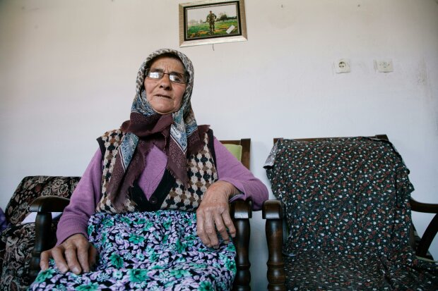 Z życia wzięte. "Mama mieszka sama na wsi i nie chce się stamtąd ruszyć": Zrobiła mi awanturę, kiedy chciałem jej pomóc