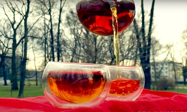 czarna herbata, screen YT