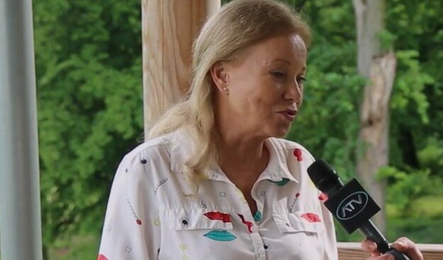 Laura Łącz screen YouTube