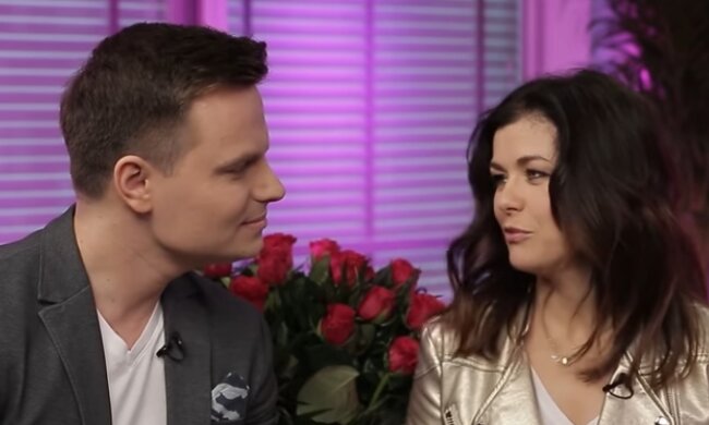Kasia Cichopek i Marcin Hakiel. Źródło: Youtube