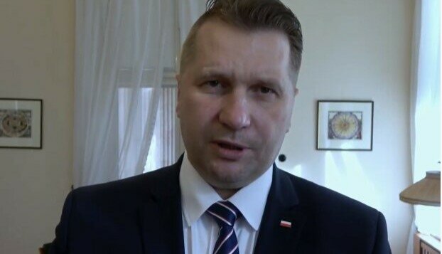 MEN P. Czarnek screen YT