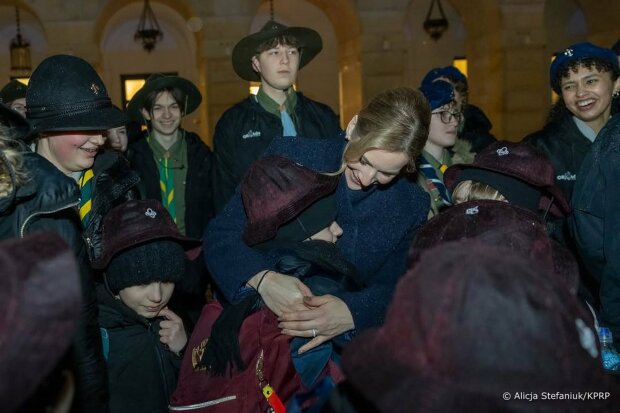 Marta Nawrocka z harcerzami/KPRP