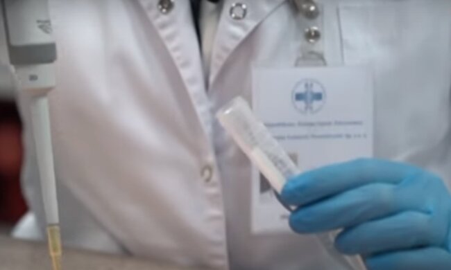 Badania laboratoryjne/YouTube @Radjo Maryja