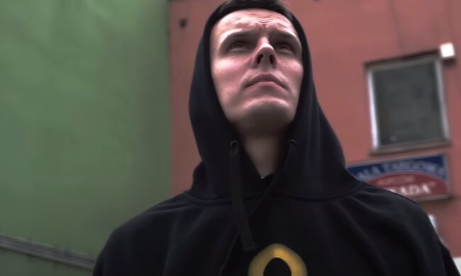 Ksiądz z osiedla, źródło: YouTube/Ksiądz z osiedla