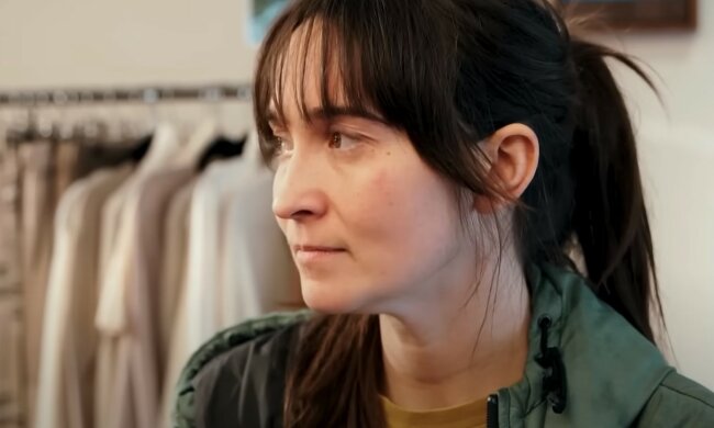 Porzucona przez męża, źródło: YouTube/REIDframed Studios
