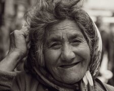 Z życia wzięte. "Moja teściowa poinformowała mnie, że chora babcia zamieszka z nami": Chciała uprzykrzyć nam życie