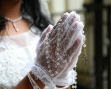 Z życia wzięte. "Nasza córka nie chce iść do Pierwszej Komunii": Teściowie żądają, żebyśmy ją zmusili