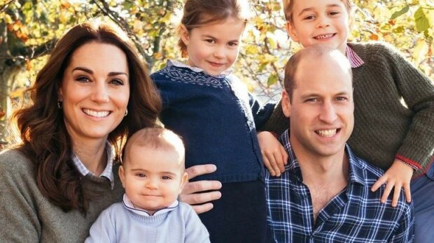 Księżna Kate z mężem Williamem i dziećmi