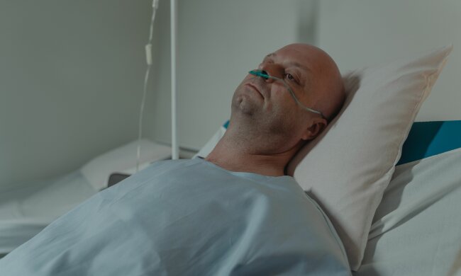 Ten nietypowy objaw może być sygnałem raka. Wiele osób mówi o nim dopiero podczas wizyty u lekarza