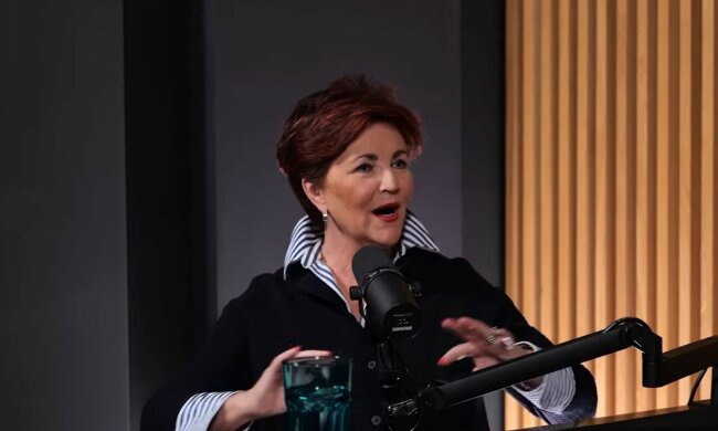 Jolanta Kwaśniewska, screen Youtube @BizuteriaYES