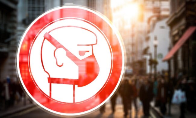 Wprowadzono obowiązek noszenia maseczek ochronnych. Źródło: se.pl