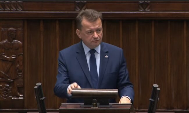 Czy możemy spodziewać się wprowadzenia stanu wyjątkowego w Polsce? Szef MON nie pozostawia co do tego złudzeń