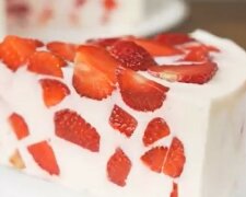 tort truskawkowy, screen Youtube @GotovimOP