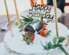 Z życia wzięte. "Przełóż swoje urodziny, mój syn ma w tym czasie zajęcia wokalne" — powiedziała szwagierka bez cienia wahania