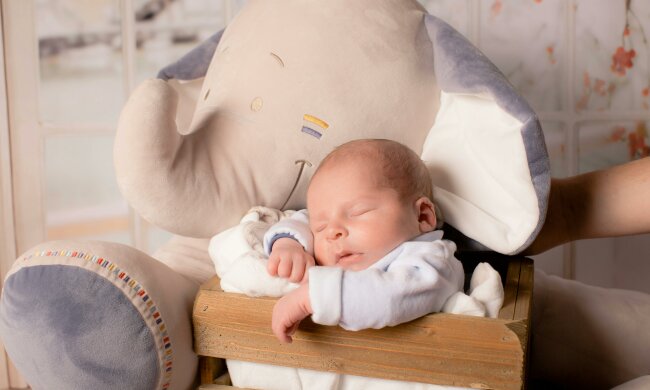 Z życia wzięte. "Teściowie zrobili test DNA, bo nie wierzyli, że to dziecko ich syna": Gdy przyszły wyniki, w domu zapadła grobowa cisza