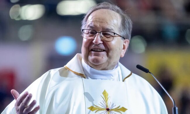 Tadeusz Rydzyk nie jest duchownym? Zaskakujące informacje krążą po sieci. Dołączono także zdjęcie