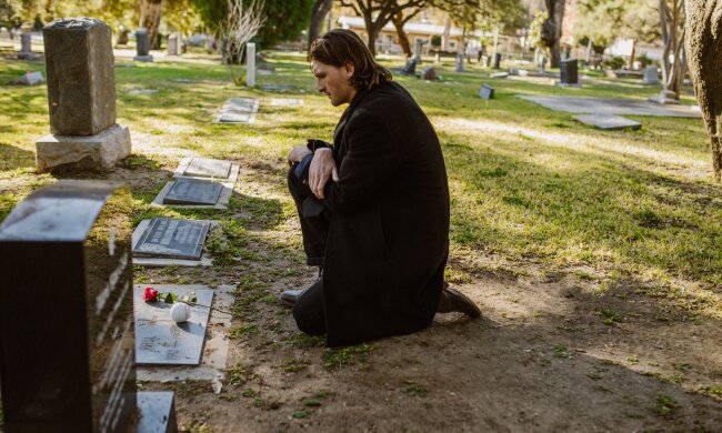 Z życia wzięte. "Gdy odeszła moja żona, zniknąłem z życia córek": Łatwiej było wysyłać kasę, niż mierzyć się z własnym żalem