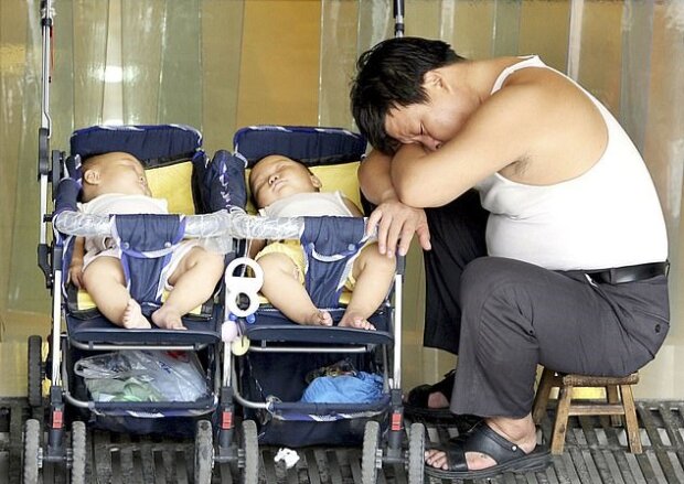 Na świat przyszły bliźniaki mające dwóch różnych ojców, źródło: Daily Mail