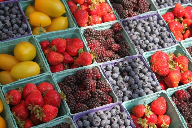 Gdańsk: w tym roku ceny owoców i warzyw zadziwiają. Z jakim kosztami trzeba się liczyć?