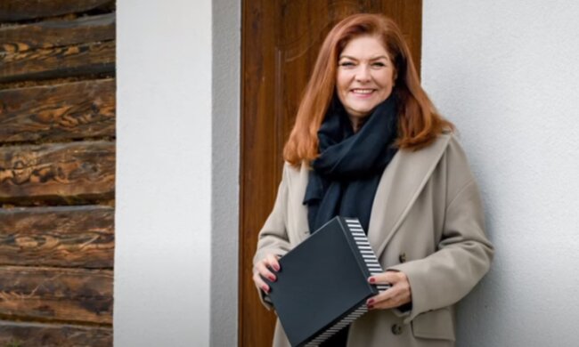 Katarzyna Dowbor/YouTube @Retero News