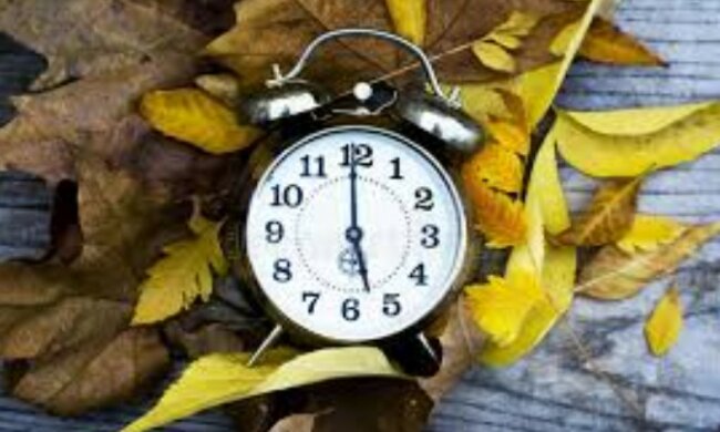 Uwaga, niedługo zmiana czasu z letniego na zimowy. Warto pamiętać, by nie mieć niespodzianki