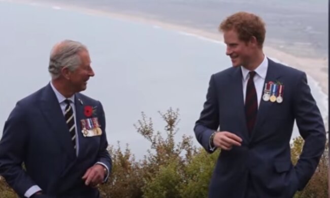 Król Karol III, książę Harry/YouTube @Dla Ciekawskich